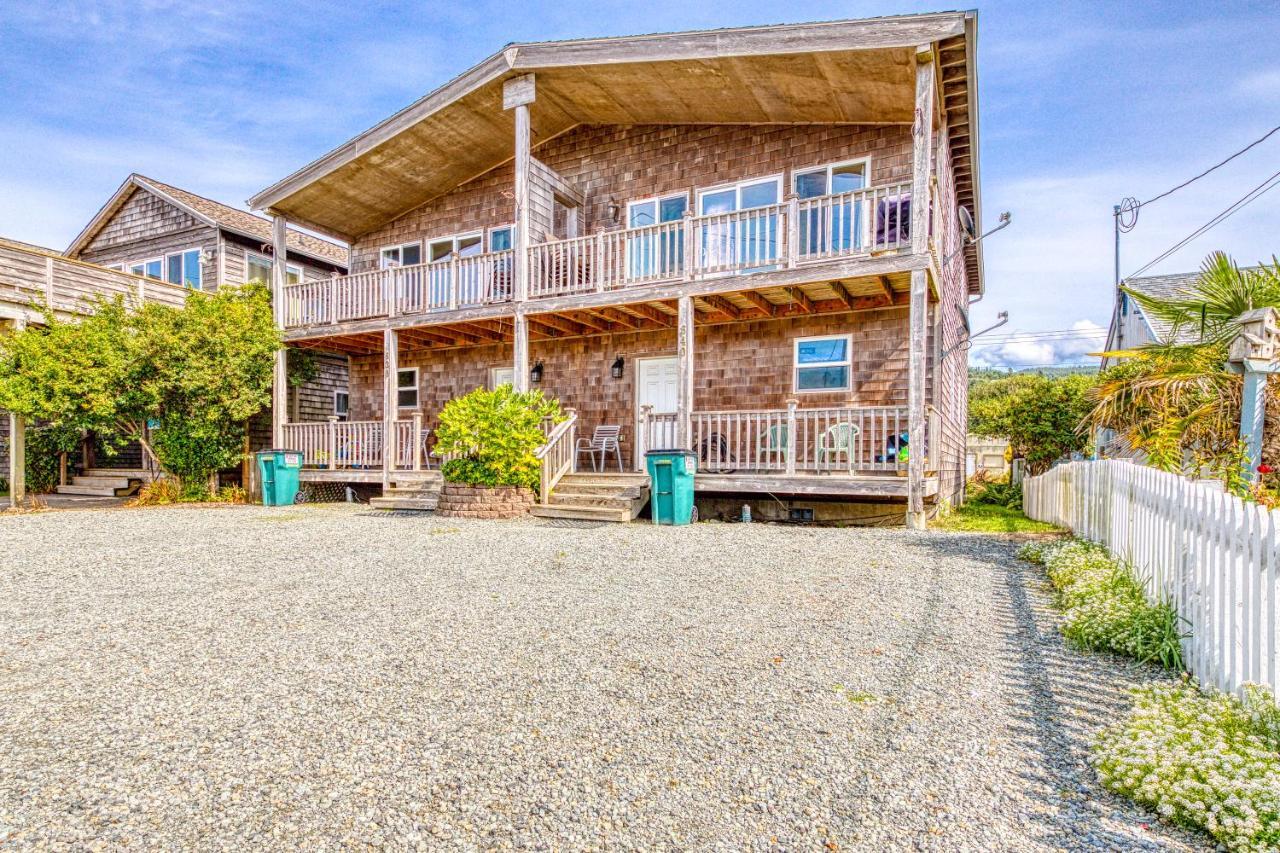 Park Place & Boardwalk Rockaway Beach Exterior photo